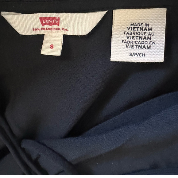 Bundle of 2 Levi's Tank Tops Sleeveless Tie-Strap Blouse Womens Size Small - Picture 9 of 12